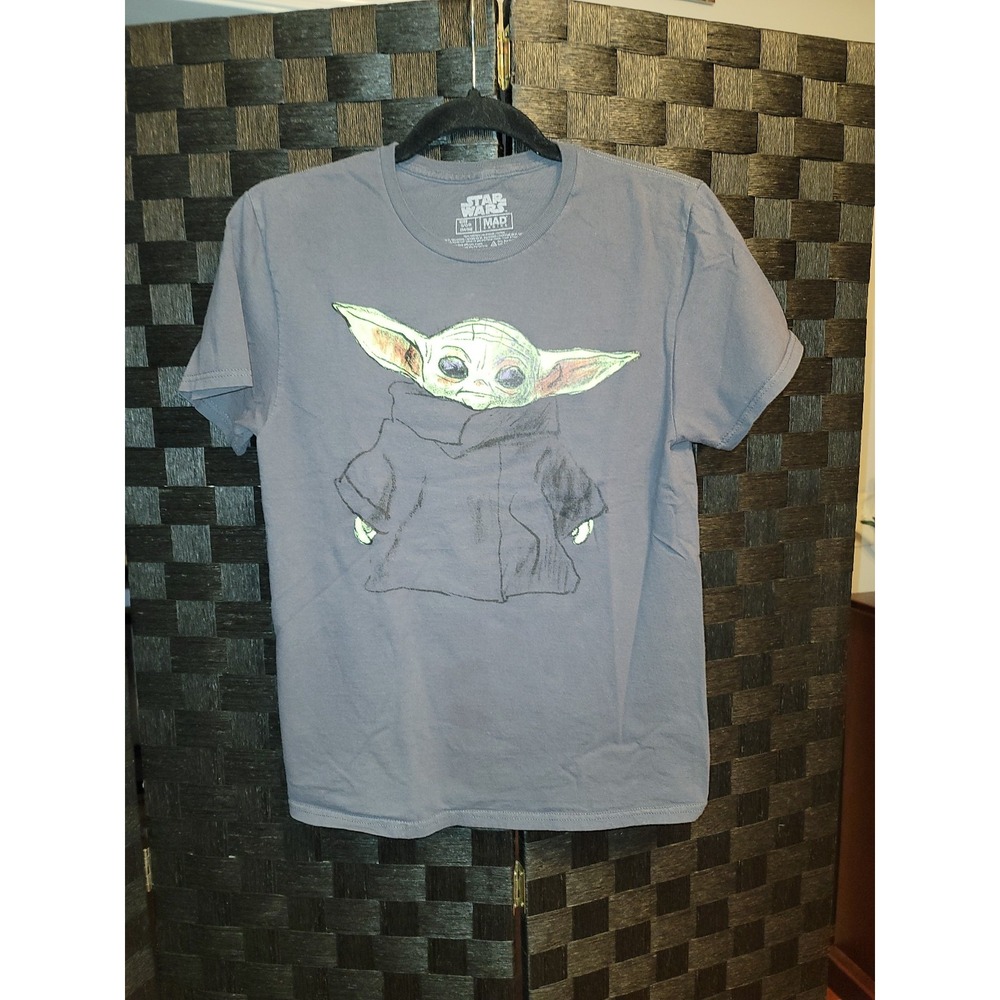 Mad Engine,‎ Star Wars, Yoda T-shirt size small